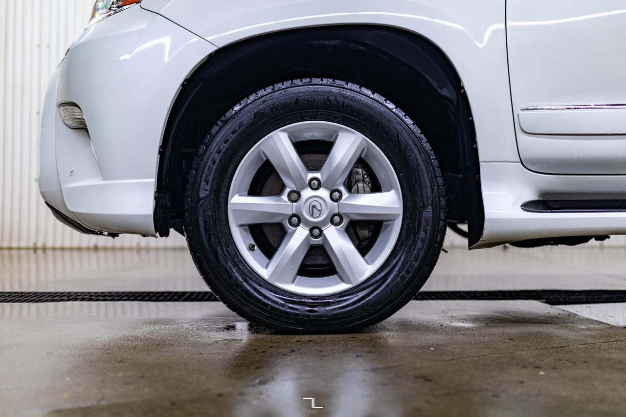 2016 Lexus GX 460 AWD Premium Leather Roof Nav BCam Red Deer AB