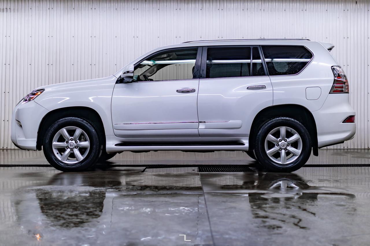 2016 Lexus GX 460 AWD Premium Leather Roof Nav BCam Red Deer AB