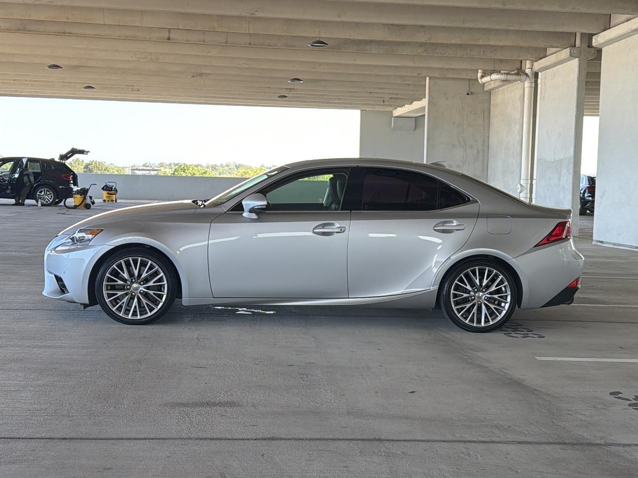 2016 Lexus IS 200t