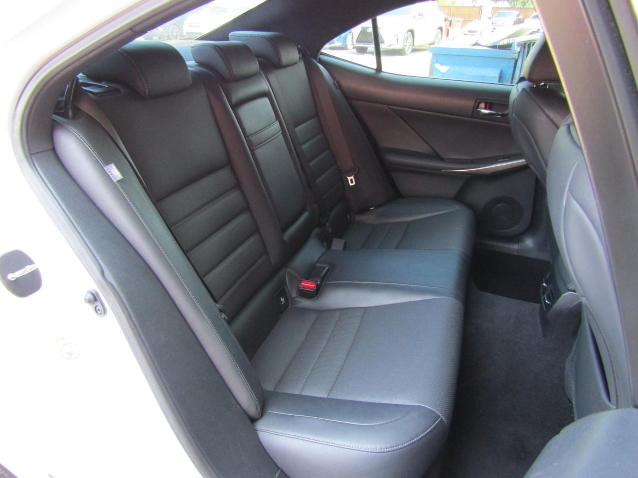 2016 Lexus IS 200t 4dr Sdn Grand Prairie TX