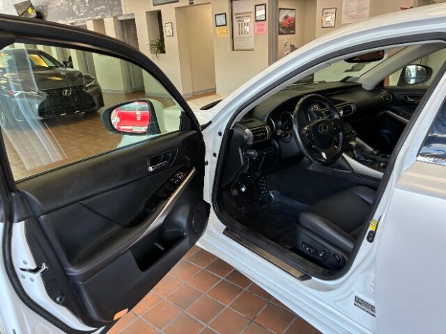 2016 Lexus IS 200t BASE (A8) Charlotte NC