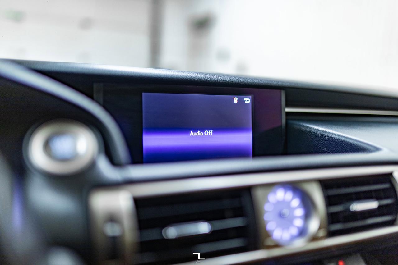 2016 Lexus IS 300 AWD Luxury Leather Roof BCam Red Deer AB