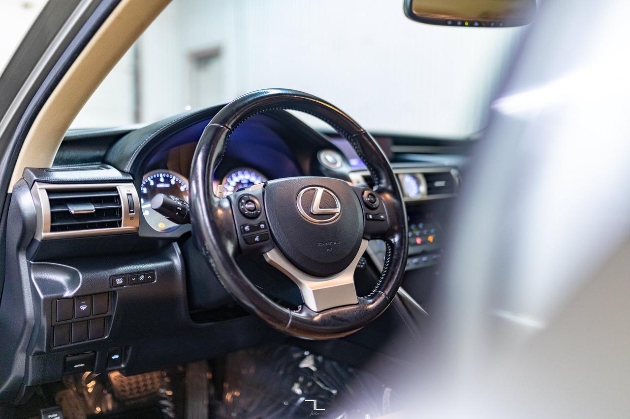 2016 Lexus IS 300 AWD Luxury Leather Roof BCam Red Deer AB