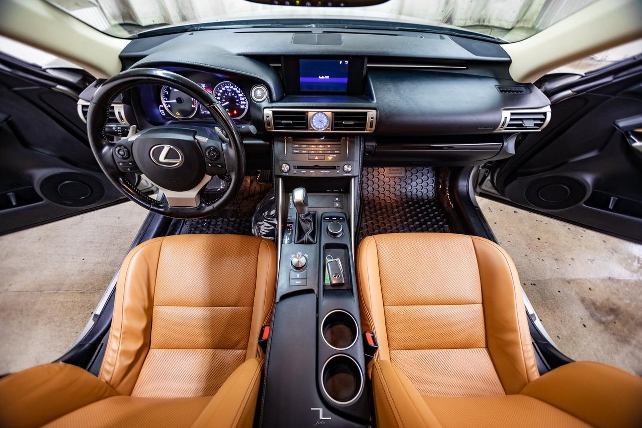 2016 Lexus IS 300 AWD Luxury Leather Roof BCam Red Deer AB