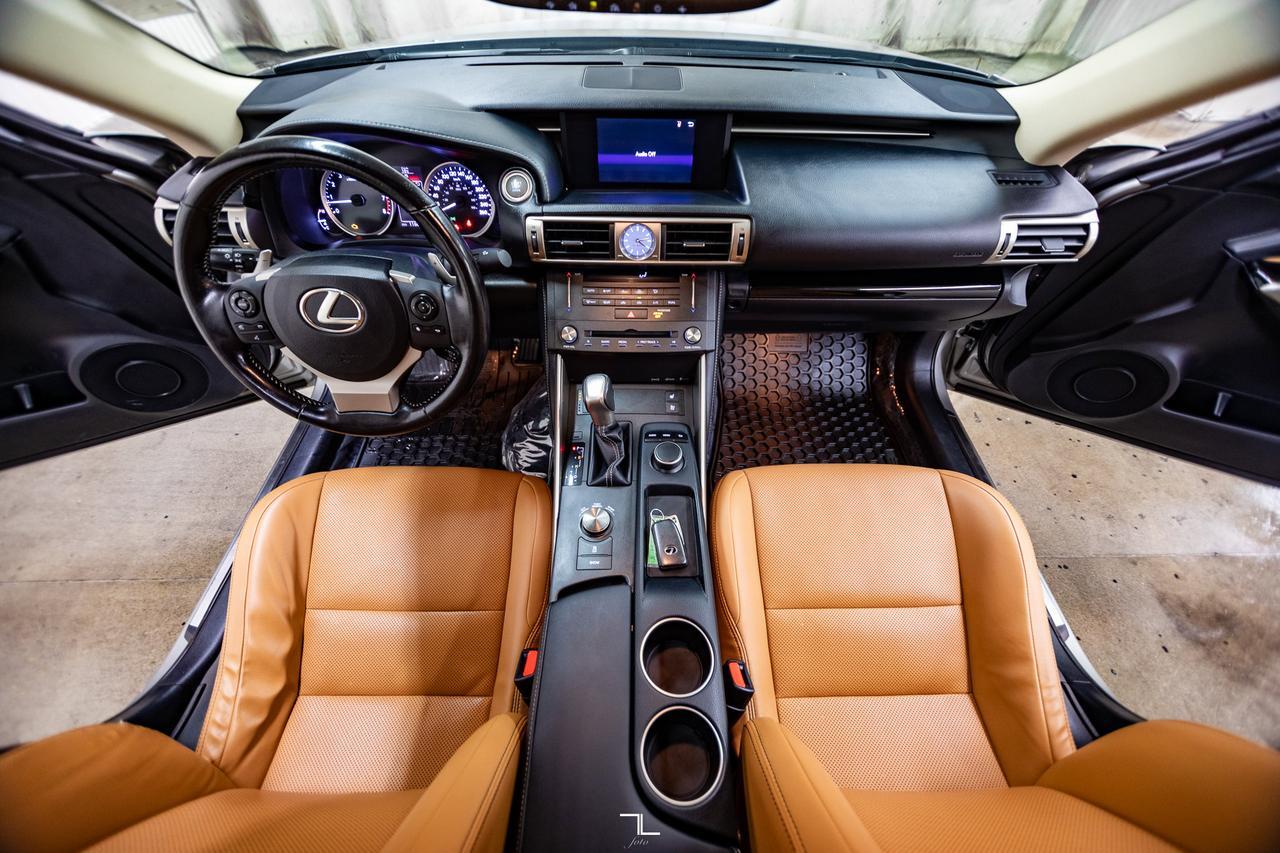 2016 Lexus IS 300 AWD Luxury Leather Roof BCam Red Deer AB