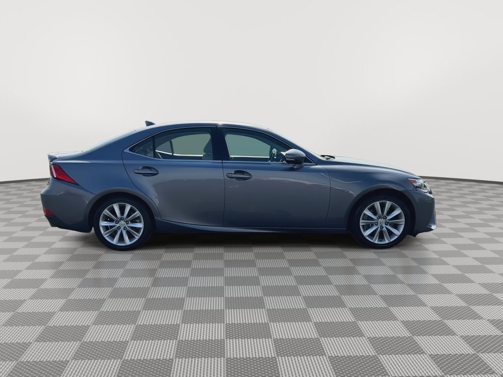 2016 Lexus IS 300 - Photo 9