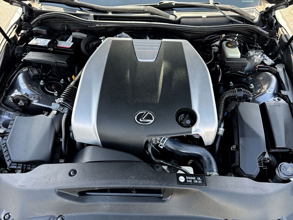 2016 Lexus IS 300 - Photo 25