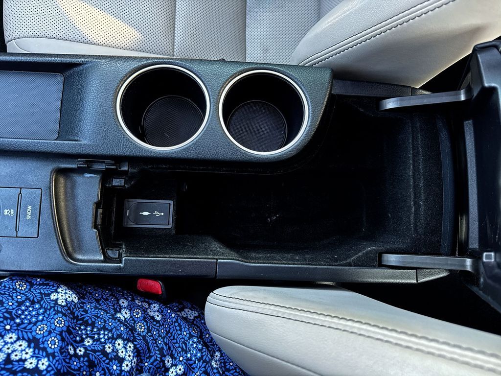 2016 Lexus IS 300 - Photo 20