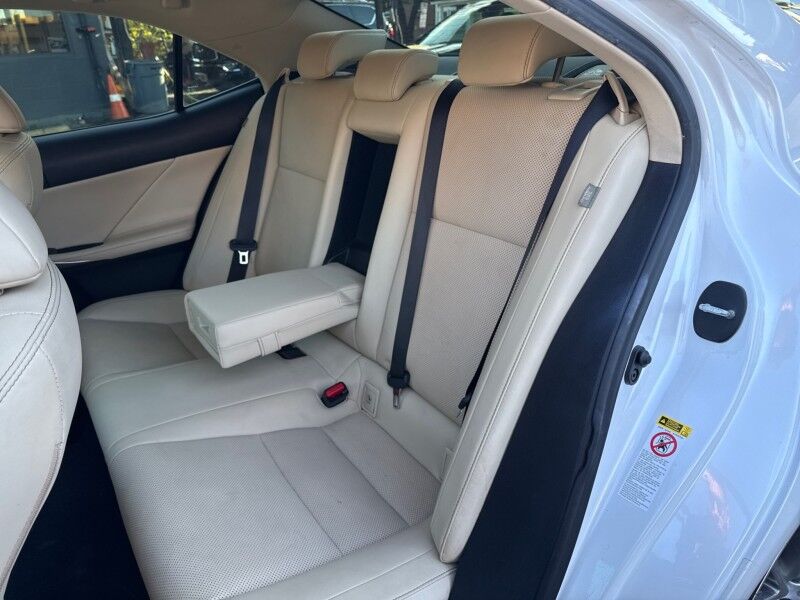 2016 Lexus IS 300 Sedan AWD w/ Premium and Navigation Arlington VA