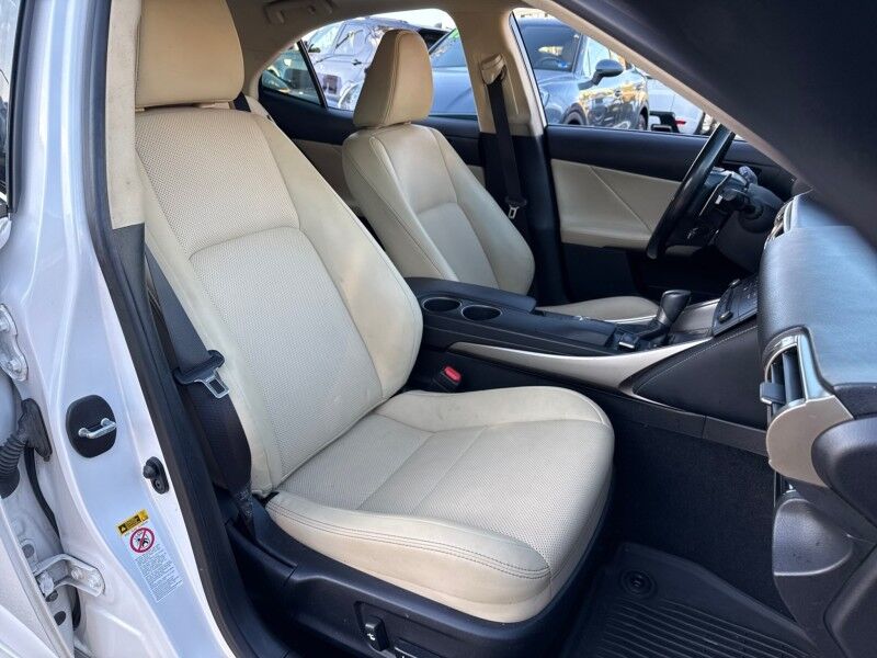 2016 Lexus IS 300 Sedan AWD w/ Premium and Navigation Arlington VA