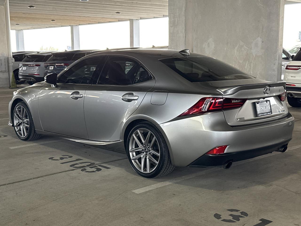 2016 Lexus IS 350