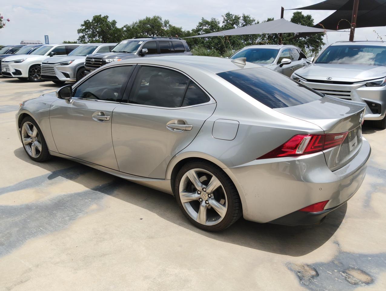 2016 Lexus IS 350