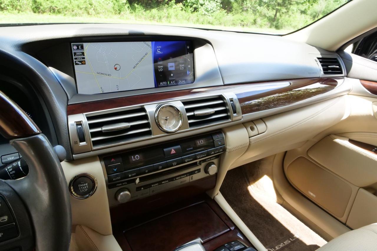2016 Lexus LS 460 / 4.6L V8 / Comfort Package / Sunroof! Lincolnton NC