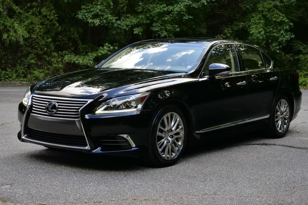 2016 Lexus LS 460 / 4.6L V8 / Comfort Package / Sunroof! Lincolnton NC