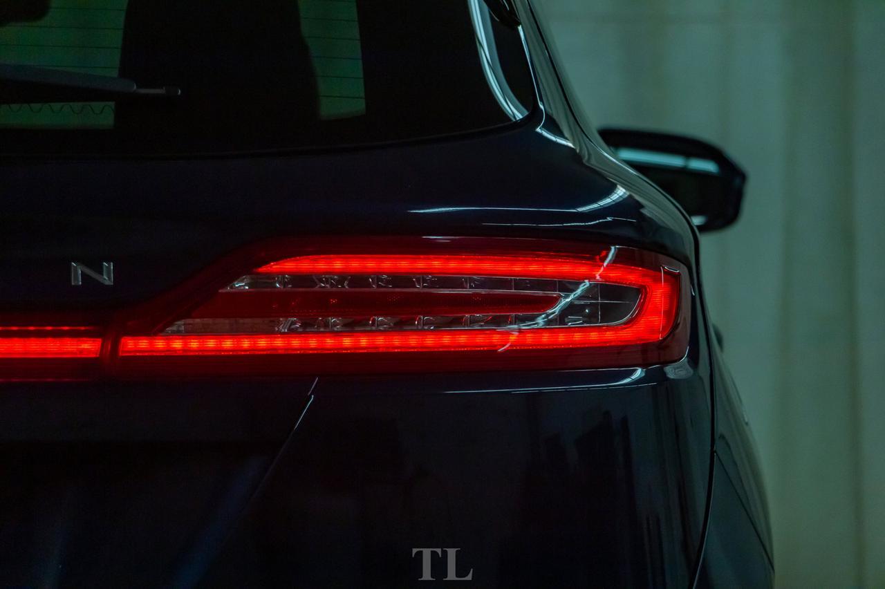 2016 Lincoln MKC AWD Reserve Leather Roof Nav BCam Red Deer AB