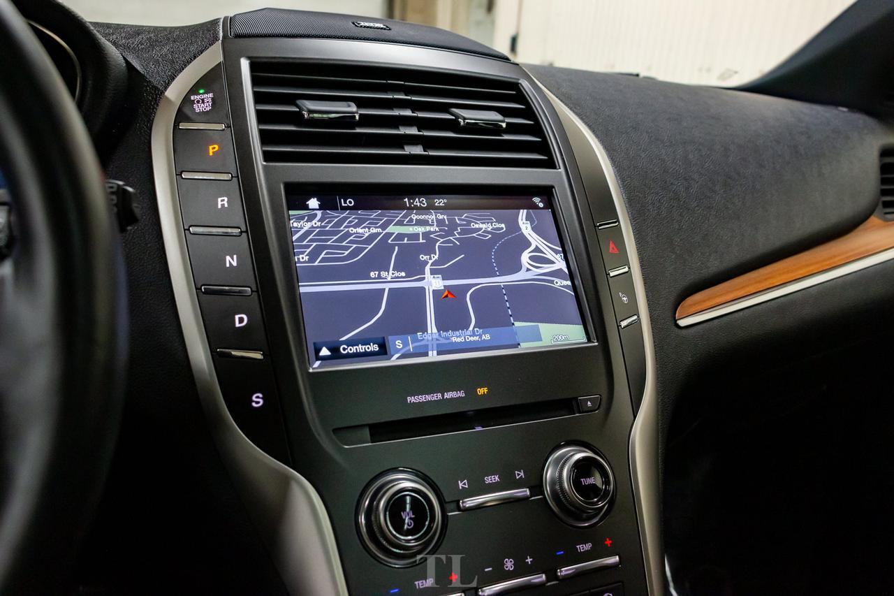 2016 Lincoln MKC AWD Reserve Leather Roof Nav BCam Red Deer AB