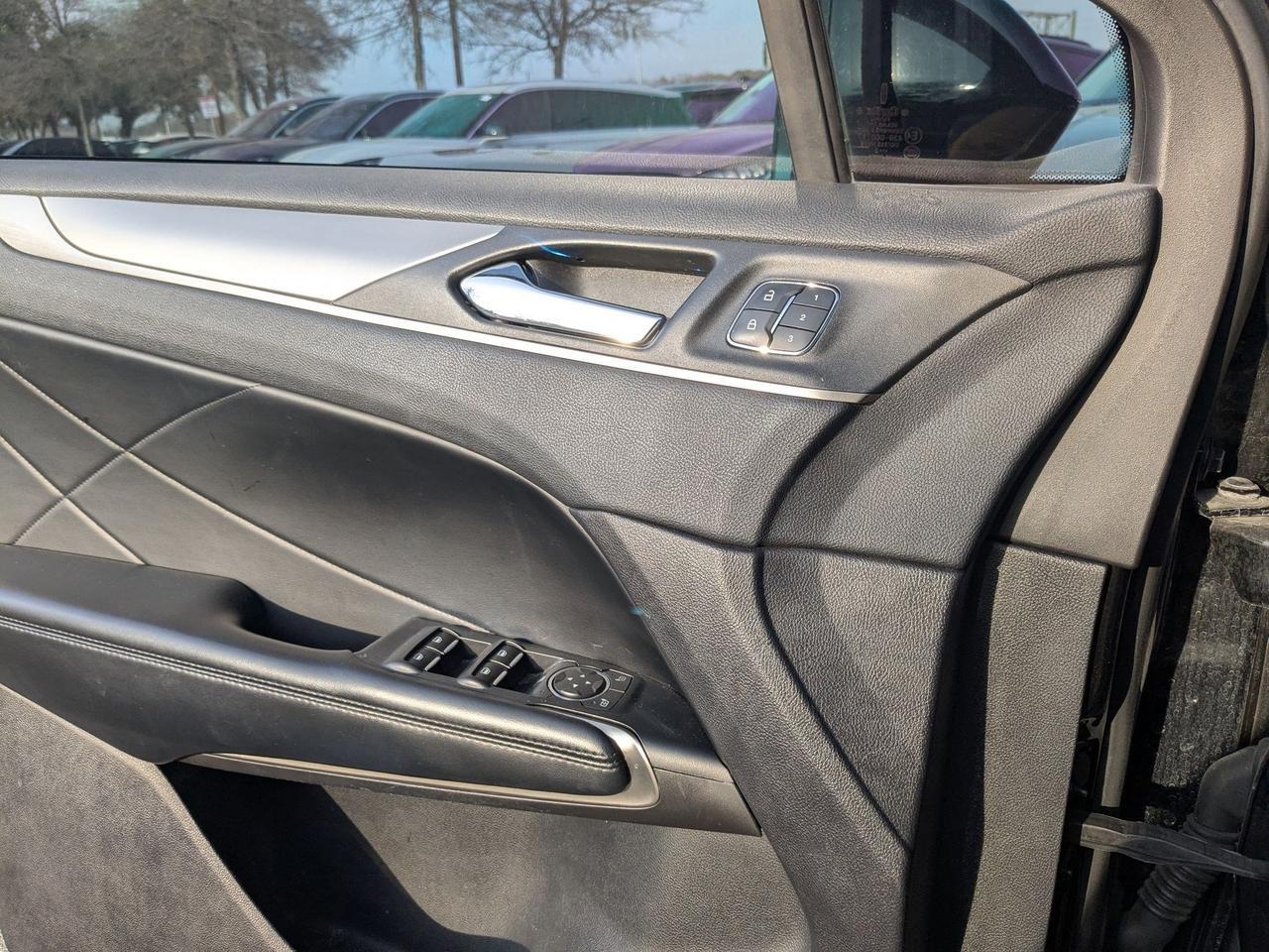 2016 Lincoln MKC Premier