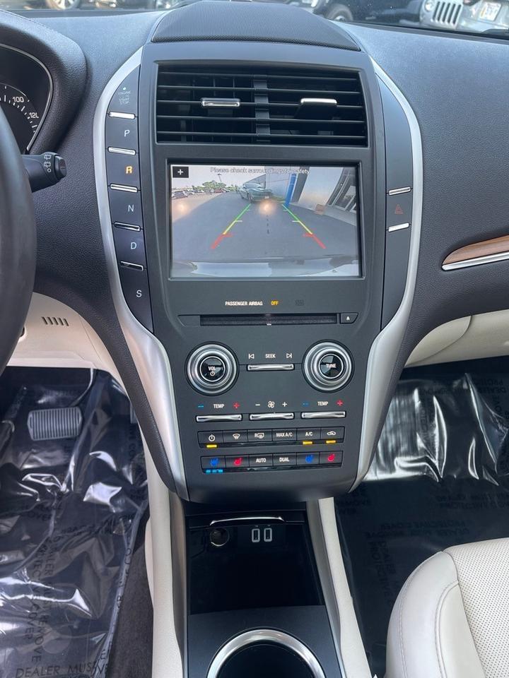 2016 Lincoln MKC Reserve Orange MA