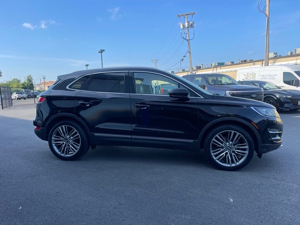 2016 Lincoln MKC Reserve Orange MA
