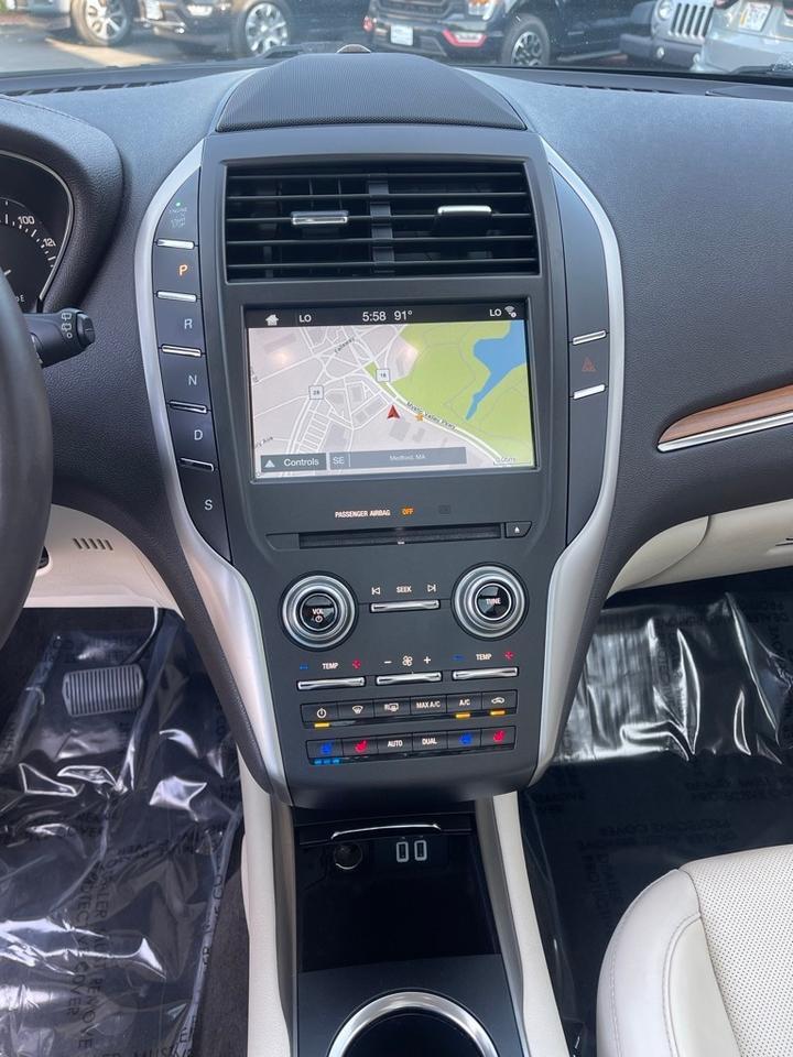 2016 Lincoln MKC Reserve Orange MA