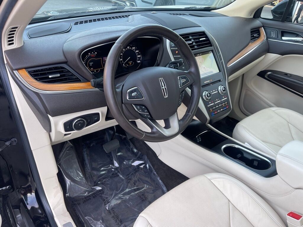 2016 Lincoln MKC Reserve Orange MA