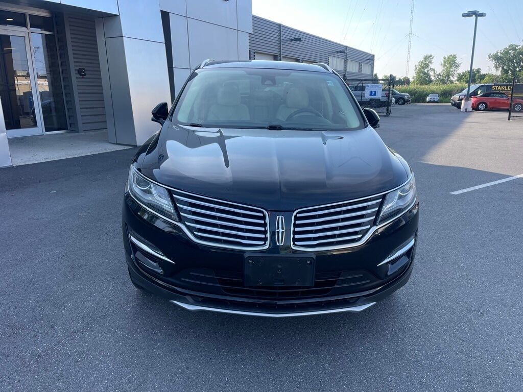 2016 Lincoln MKC Reserve Orange MA