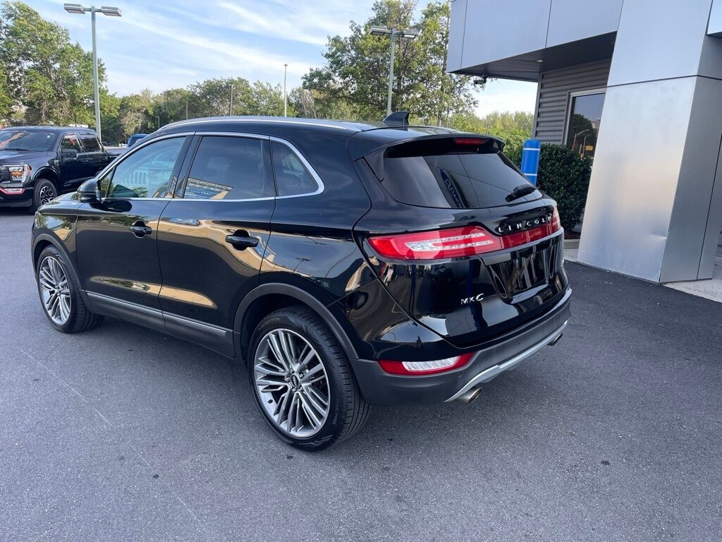 2016 Lincoln MKC Reserve Orange MA