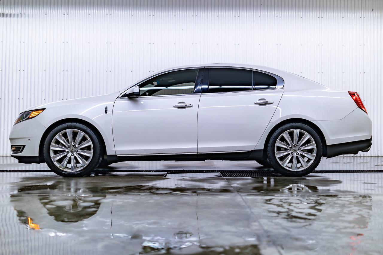 2016 Lincoln MKS AWD EcoBoost Leather Roof Nav Red Deer AB