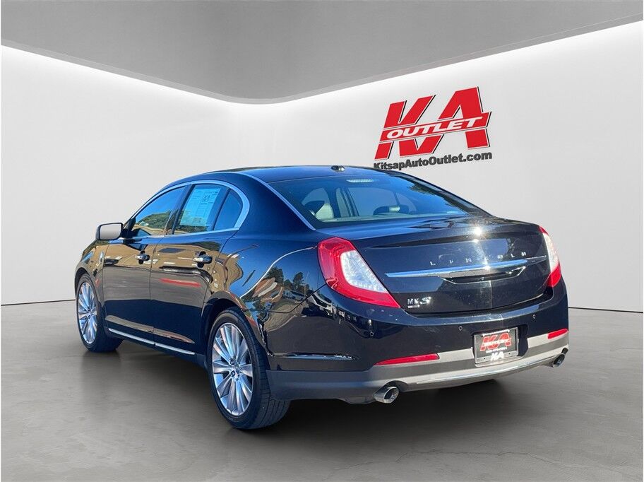 2016 Lincoln MKS EcoBoost Sedan 4D