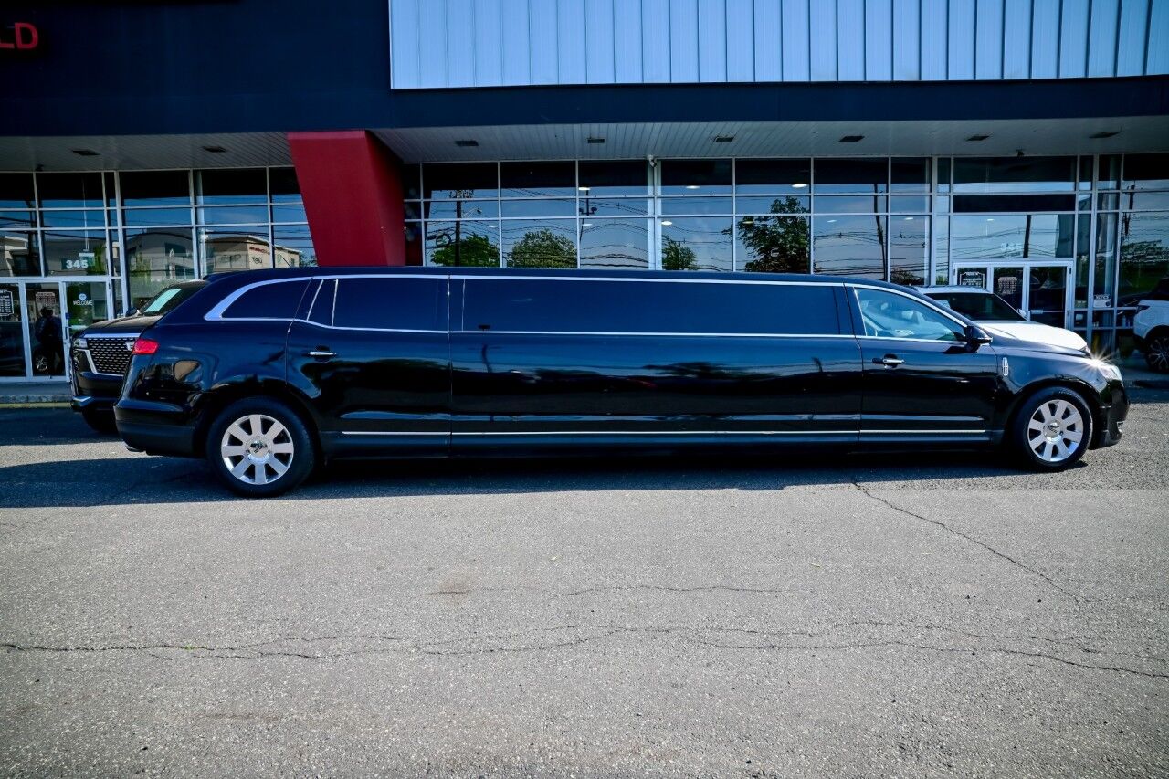 2016 Lincoln MKT 7 Passenger Stretch Limo Springfield NJ