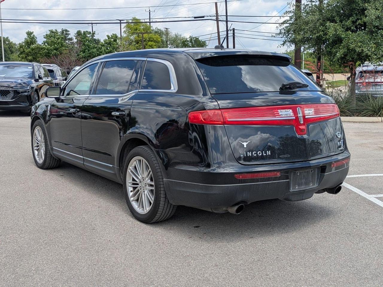 2016 Lincoln MKT EcoBoost