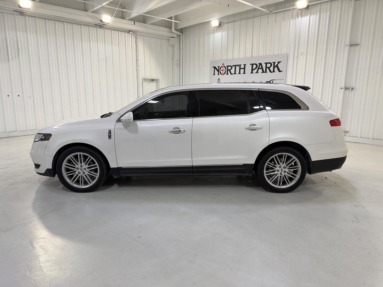 2016 Lincoln MKT EcoBoost