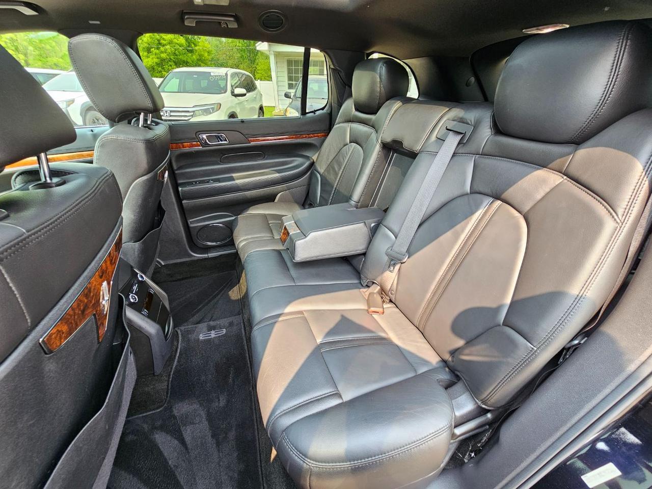 2016 Lincoln MKT Town Car Livery Hastings MI