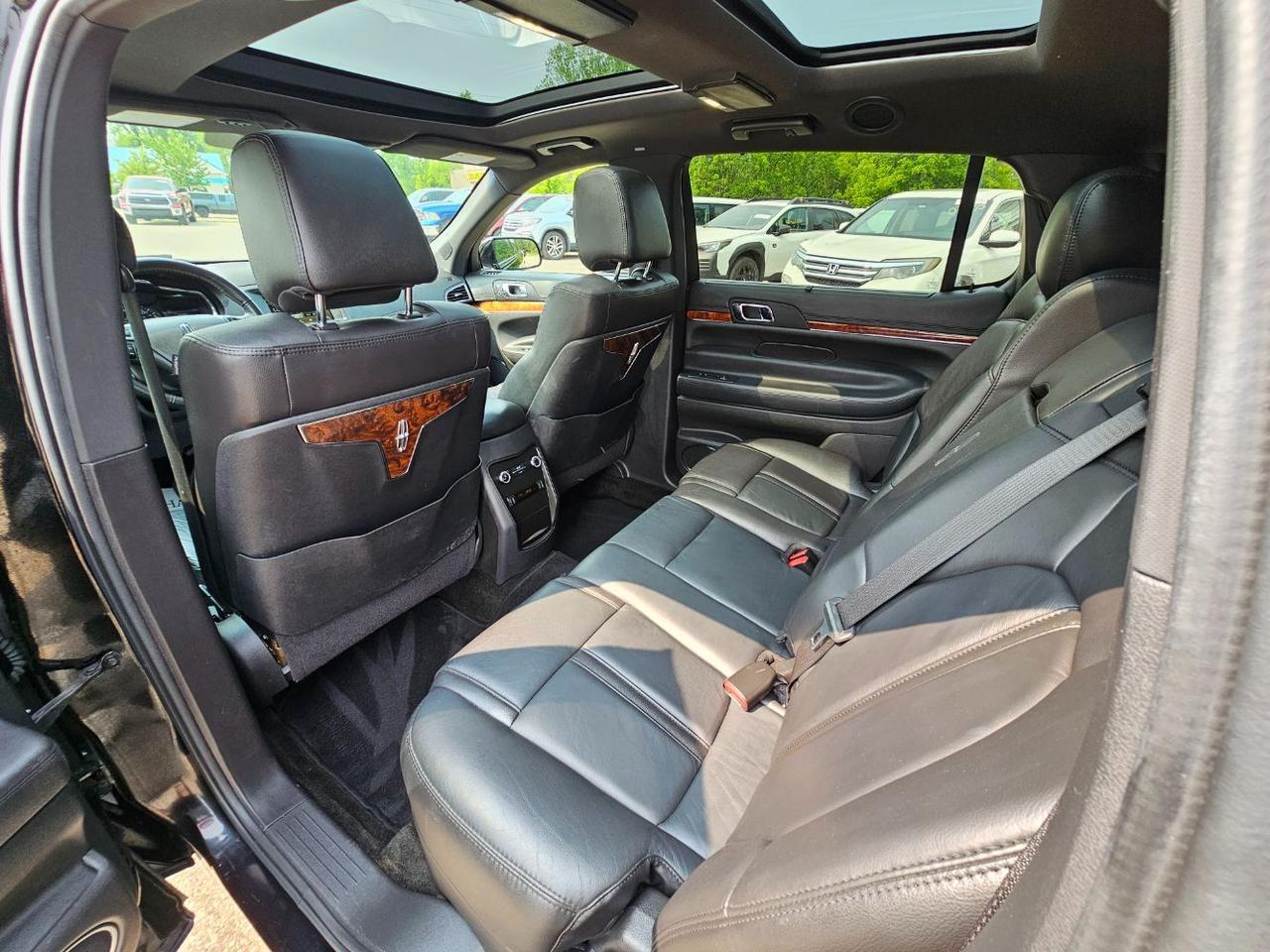 2016 Lincoln MKT Town Car Livery Hastings MI