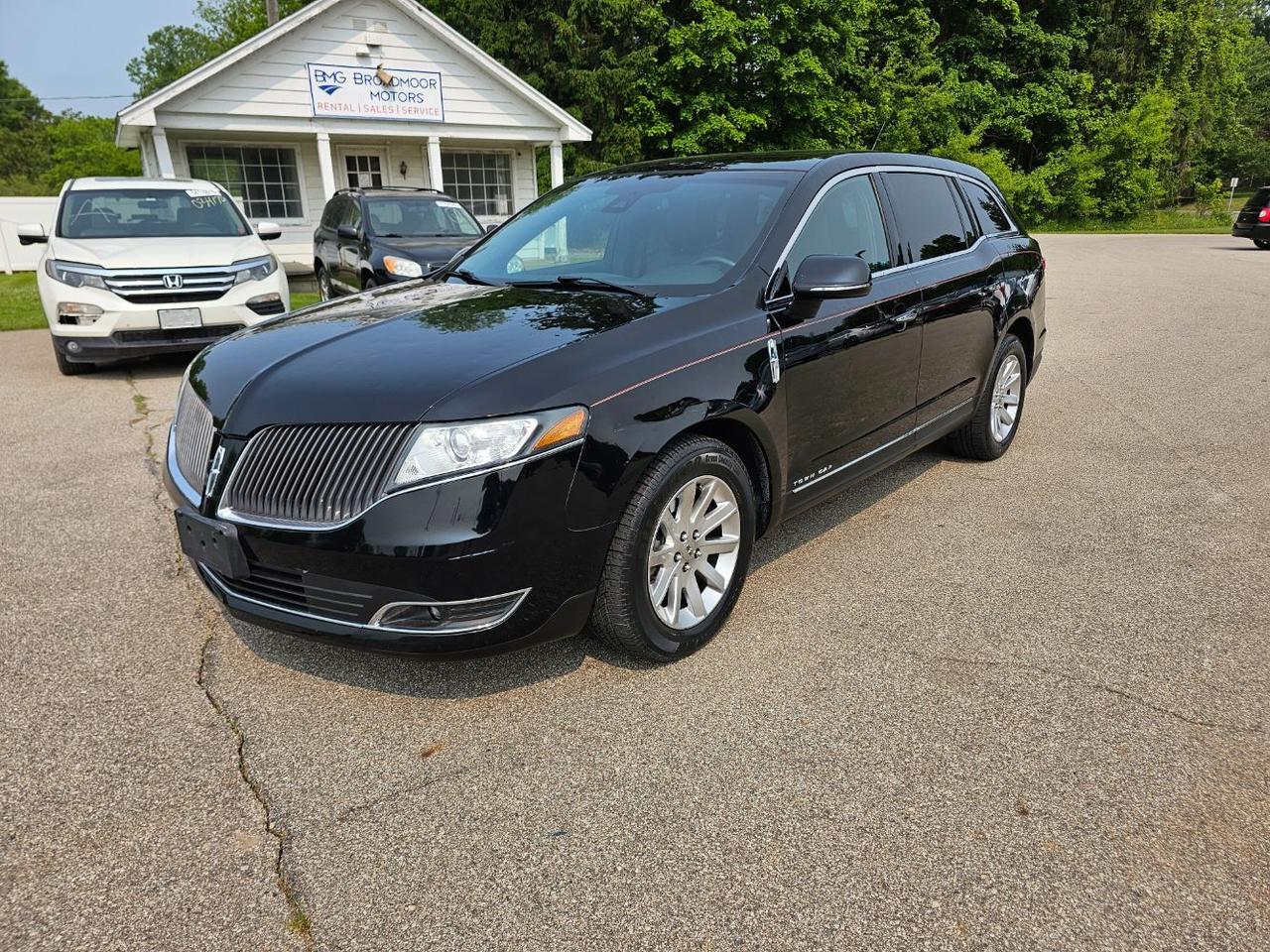 2016 Lincoln MKT Town Car Livery Hastings MI