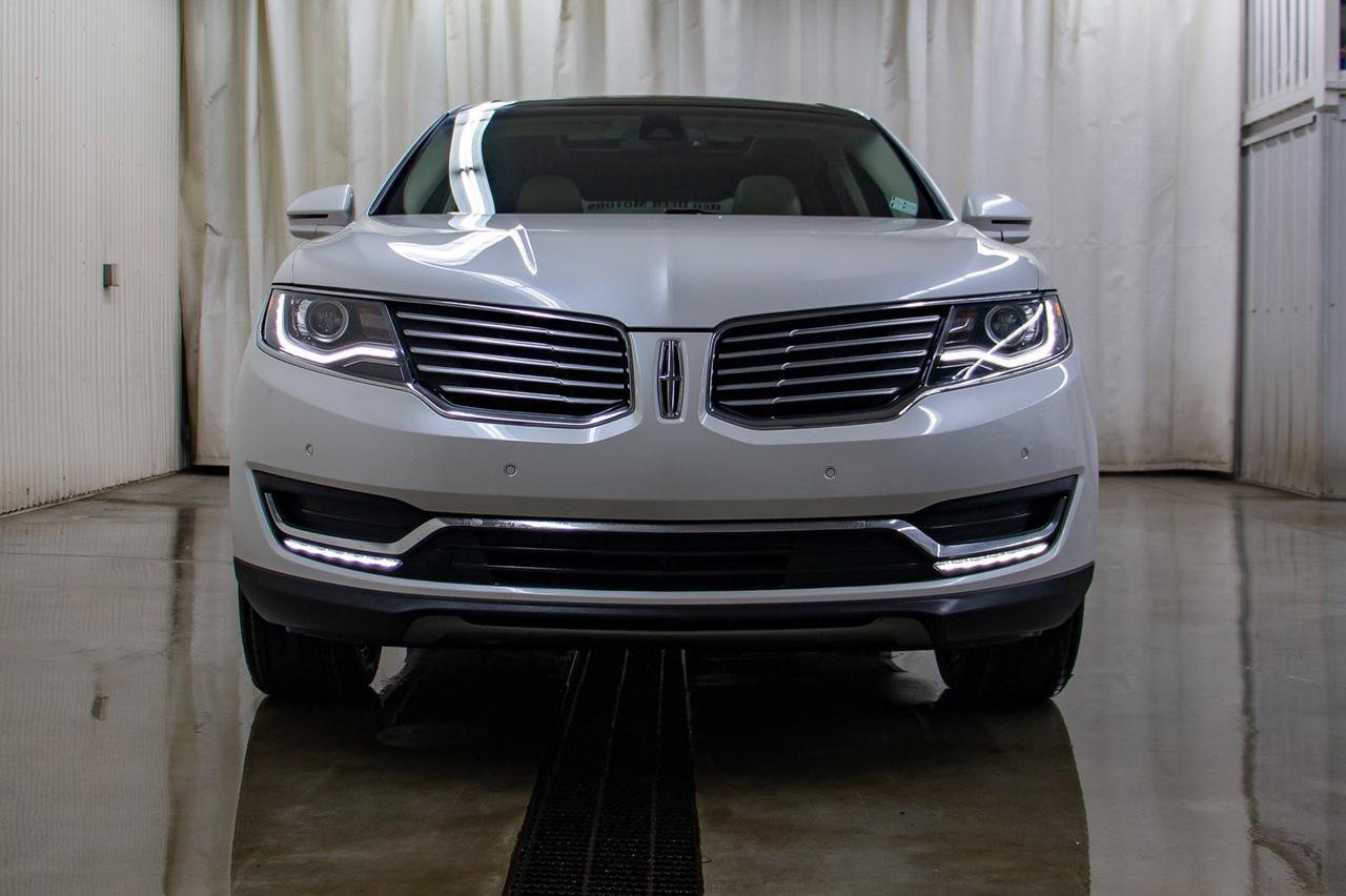 2016 Lincoln MKX AWD Luxury Edition Leather Roof Nav Red Deer AB