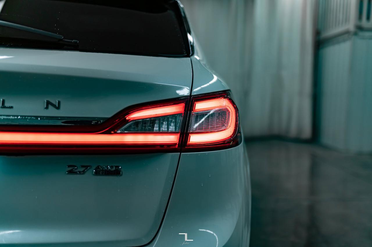 2016 Lincoln MKX AWD Reserve Leather Roof Nav BCam Red Deer AB