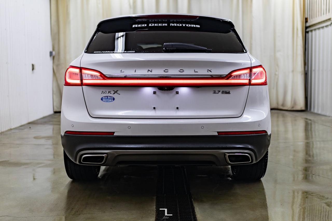 2016 Lincoln MKX AWD Reserve Leather Roof Nav BCam Red Deer AB