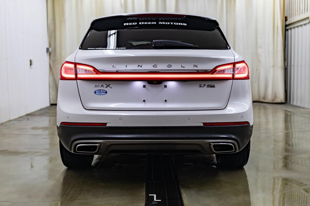 2016 Lincoln MKX AWD Reserve Leather Roof Nav BCam Red Deer AB