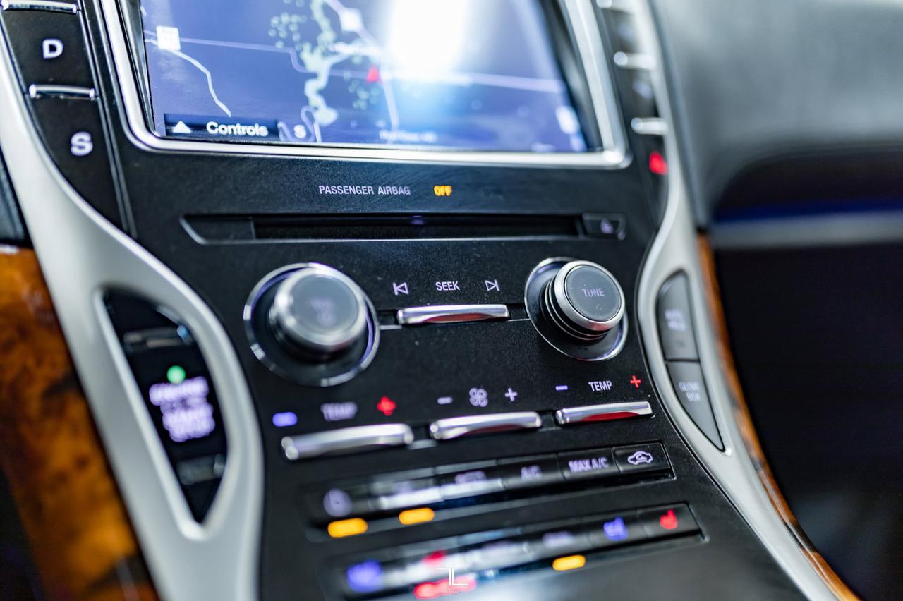 2016 Lincoln MKX AWD Reserve Leather Roof Nav BCam Red Deer AB