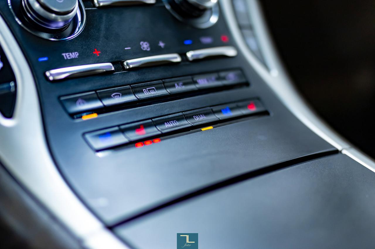 2016 Lincoln MKX AWD Reserve Leather Roof Nav BCam Red Deer AB