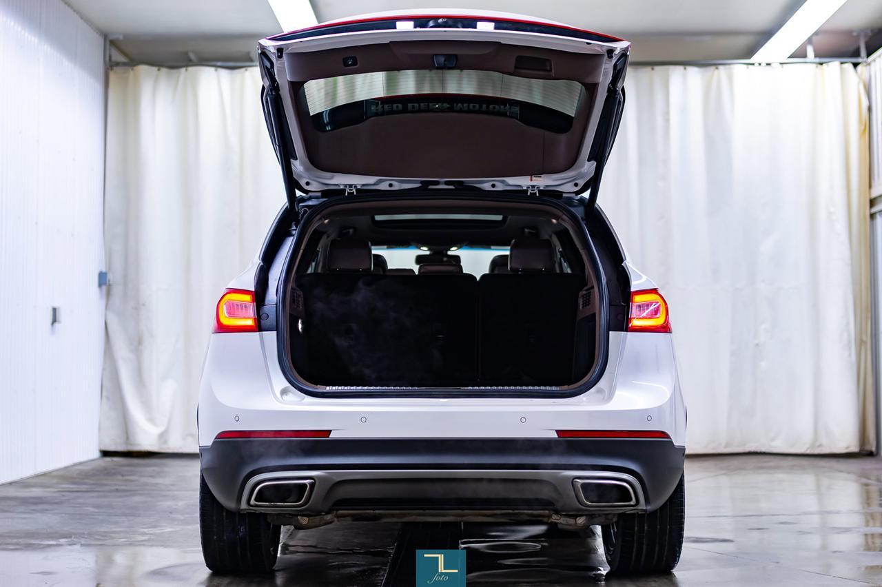 2016 Lincoln MKX AWD Reserve Leather Roof Nav BCam Red Deer AB