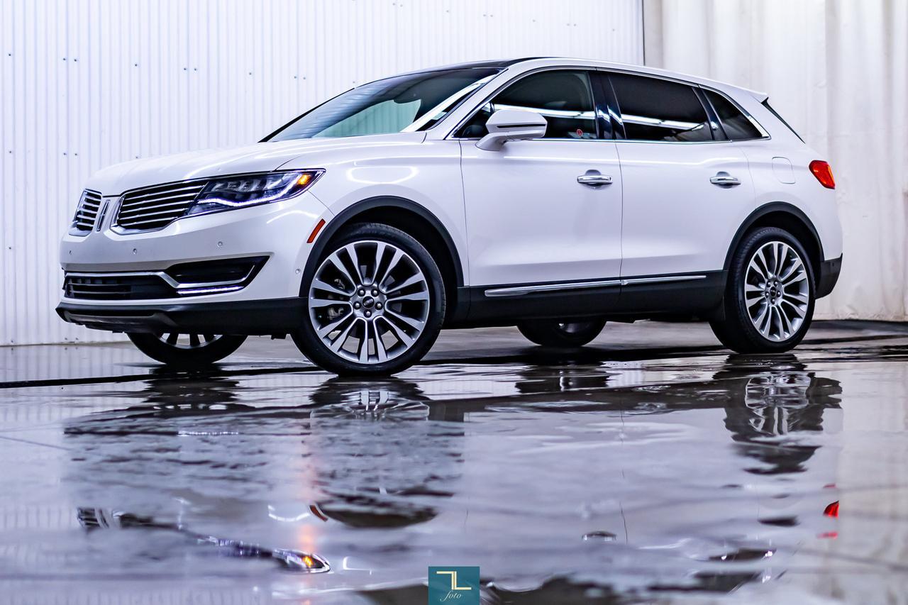 2016 Lincoln MKX AWD Reserve Leather Roof Nav BCam Red Deer AB