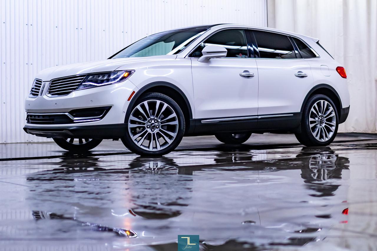 2016 Lincoln MKX AWD Reserve Leather Roof Nav BCam Red Deer AB