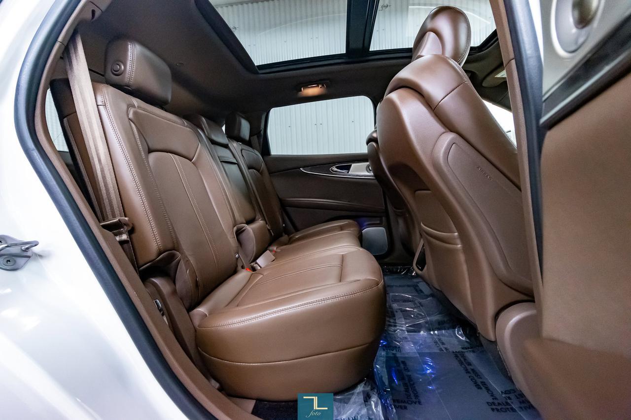 2016 Lincoln MKX AWD Reserve Leather Roof Nav BCam Red Deer AB