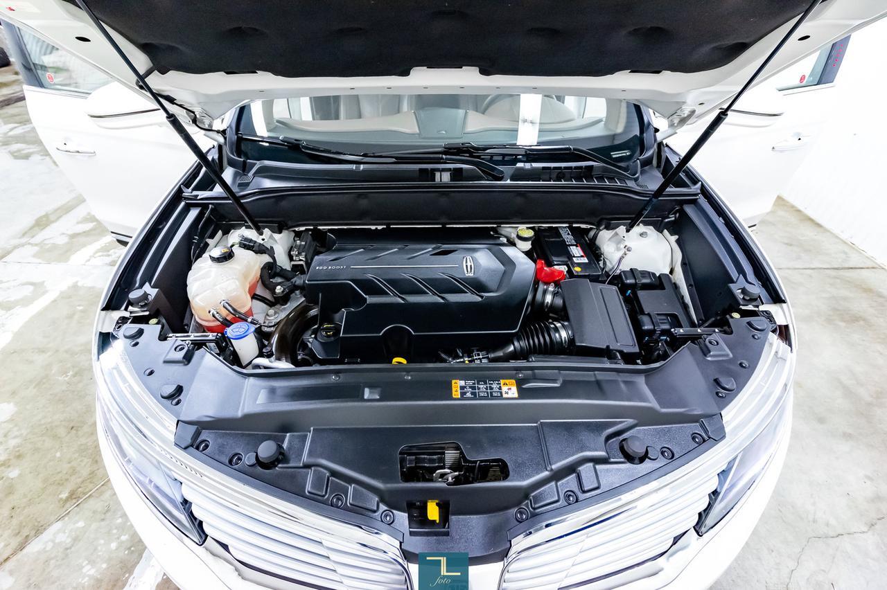 2016 Lincoln MKX AWD Reserve Leather Roof Nav BCam Red Deer AB