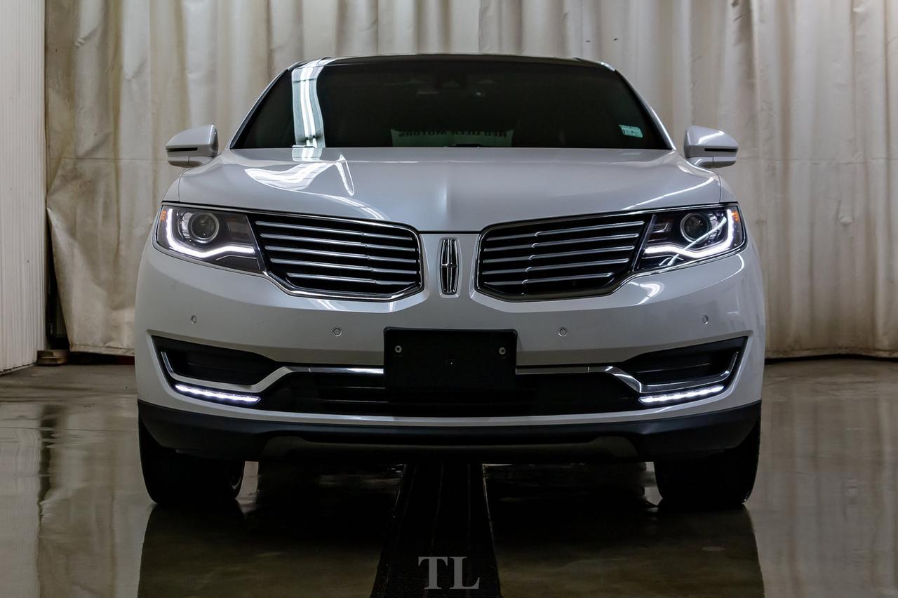 2016 Lincoln MKX AWD Reserve Leather Roof Nav BCam Red Deer AB