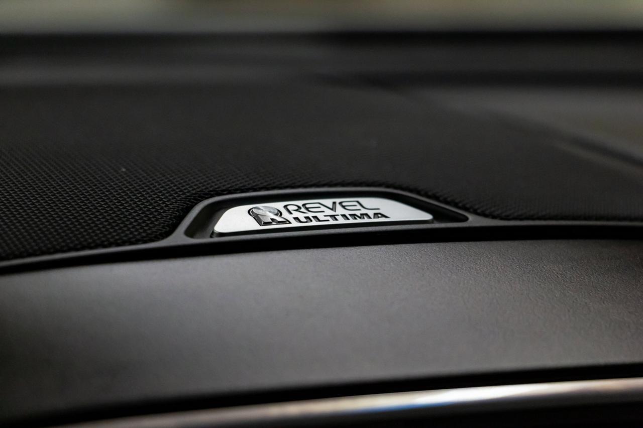 2016 Lincoln MKX AWD Reserve Leather Roof Nav BCam Red Deer AB