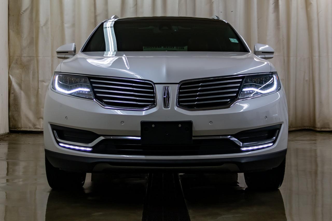 2016 Lincoln MKX AWD Reserve Leather Roof Nav BCam Red Deer AB
