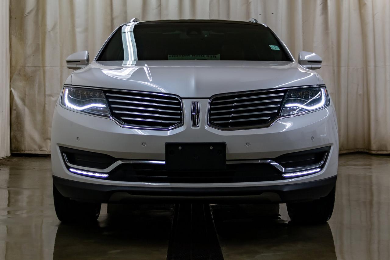 2016 Lincoln MKX AWD Reserve Leather Roof Nav BCam Red Deer AB
